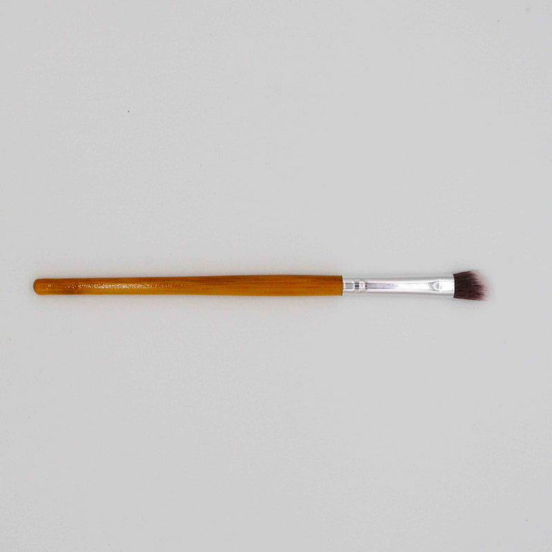 Makeup Angled Eyeshadow Brush